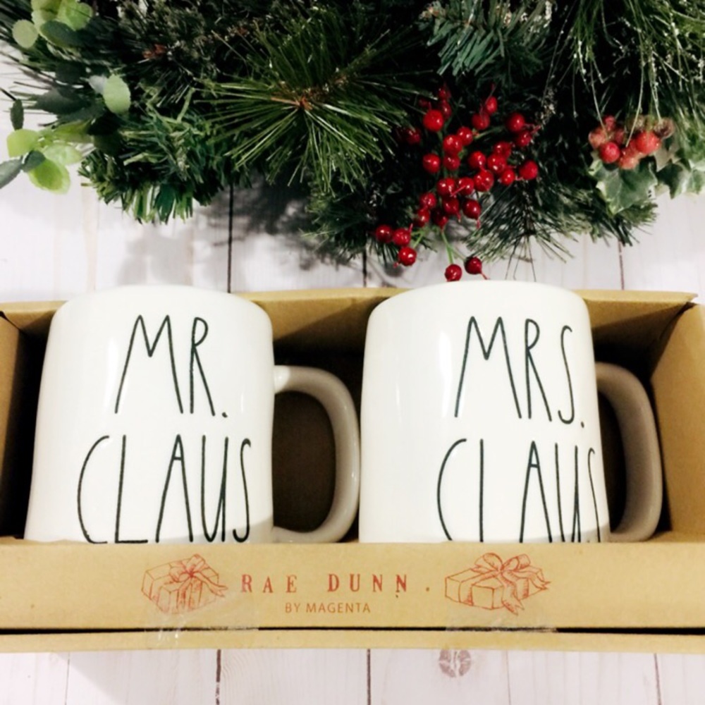 Rae Dunn Christmas mug set - Picture 4 of 6